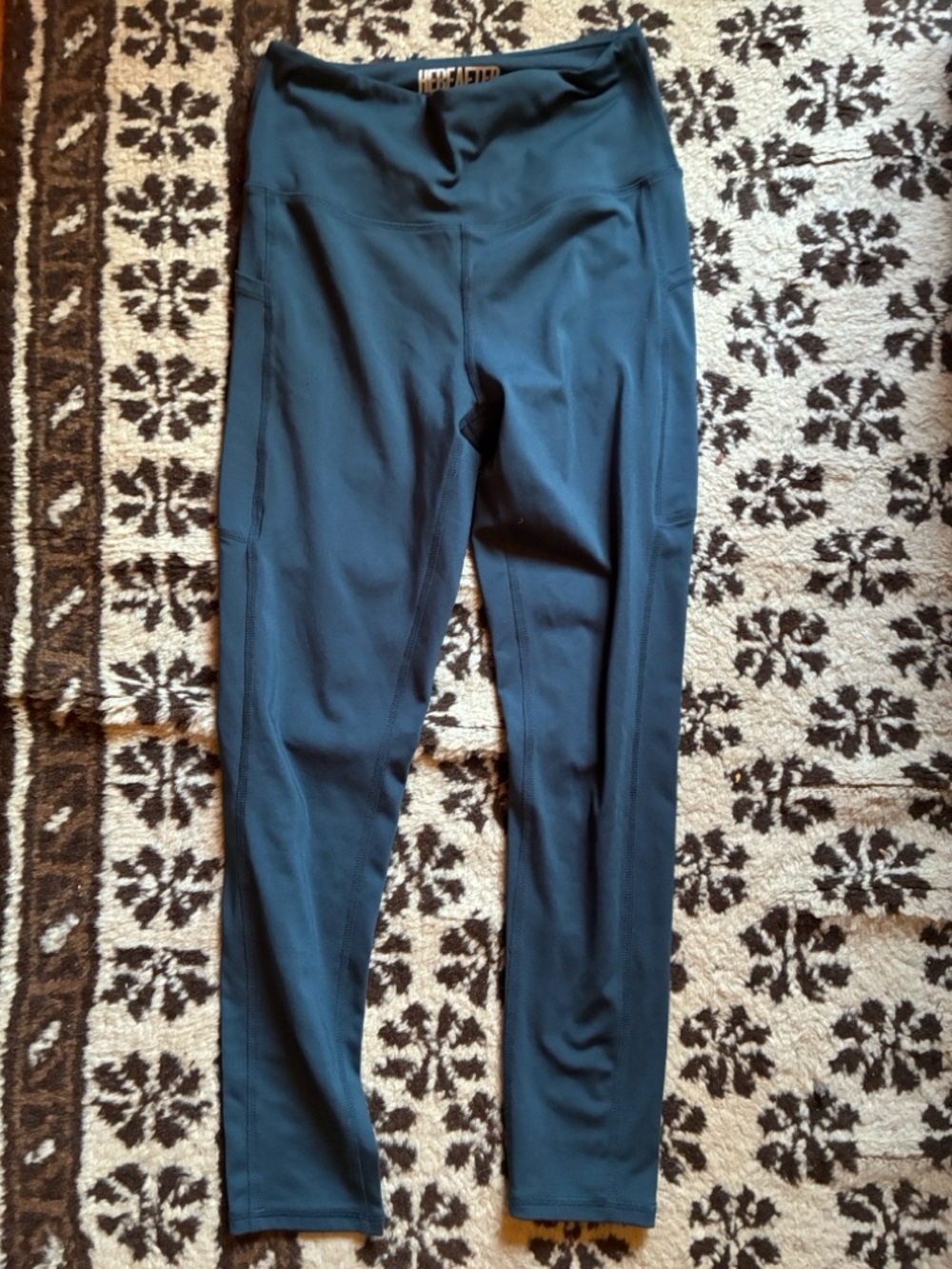 High-Rise Navy Leggings with Side Pockets - Unknown Brand